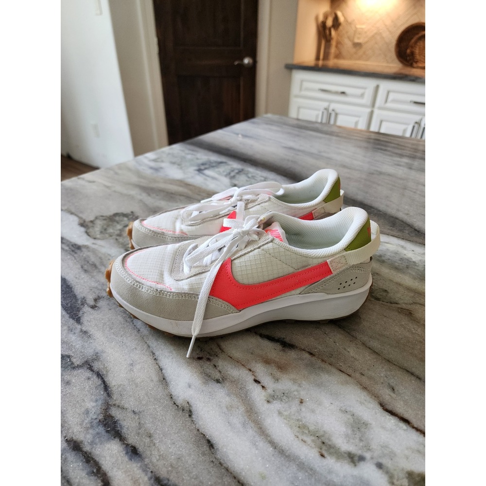 Nike Waffle Debut Womens 8 "White Hot Punch"‎ Cactus Sneaker